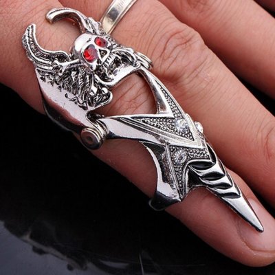 Finger Armor Winged Skull Ring